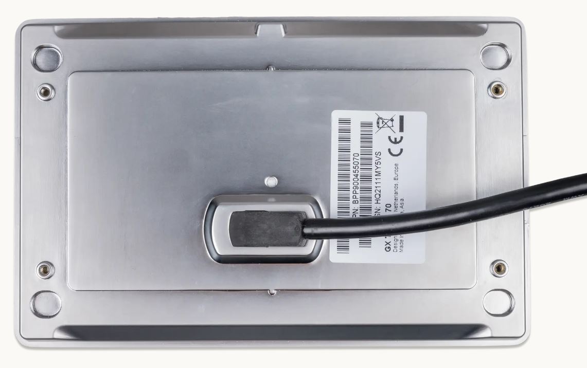 Victron Cerbo GX Touch 70 flush